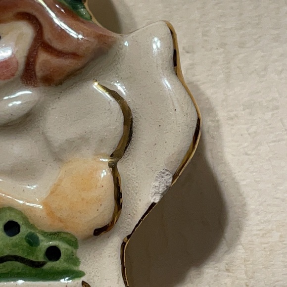 Ceramic Angel Pin - Picture 5 of 5